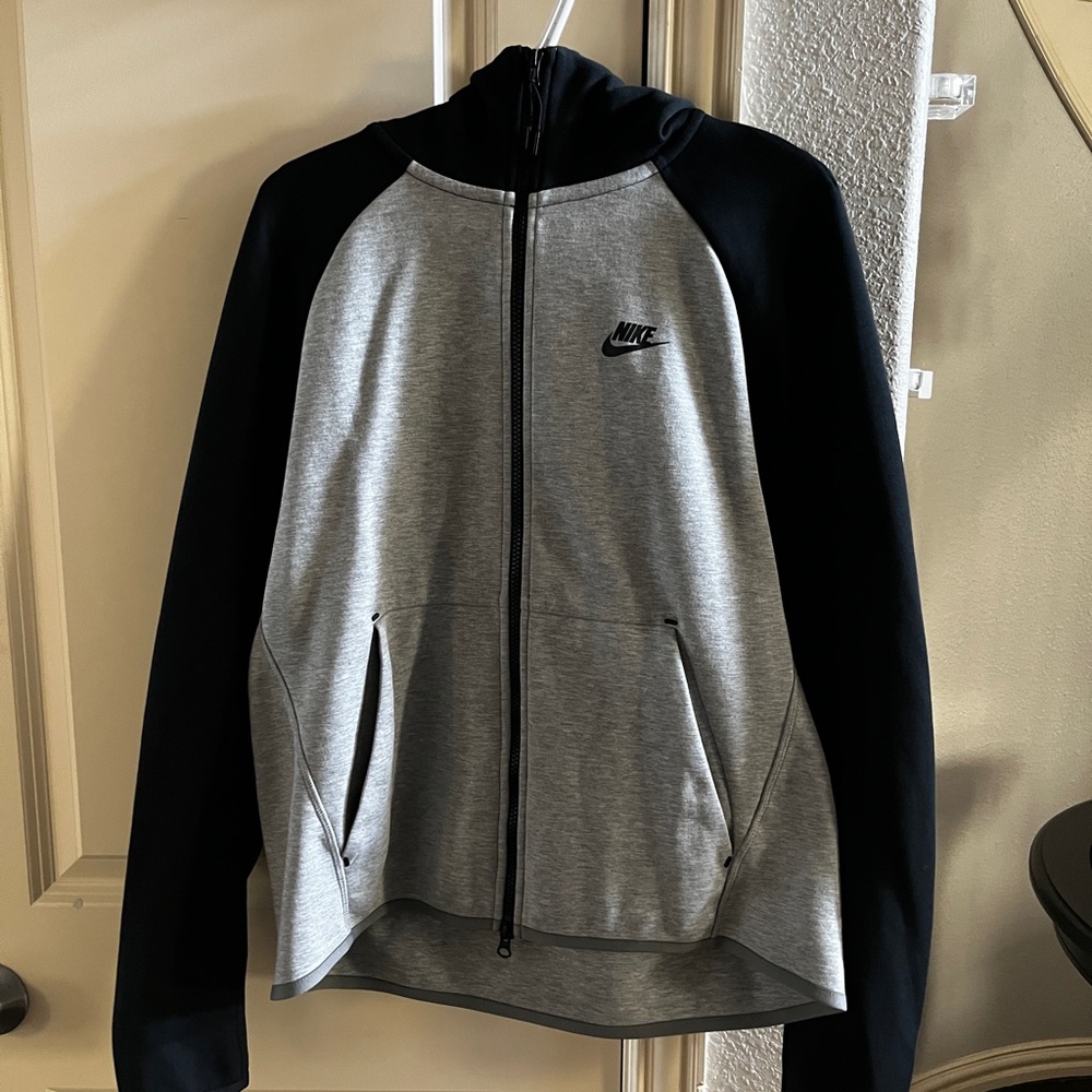 Nike Tech Fleece Windrunner